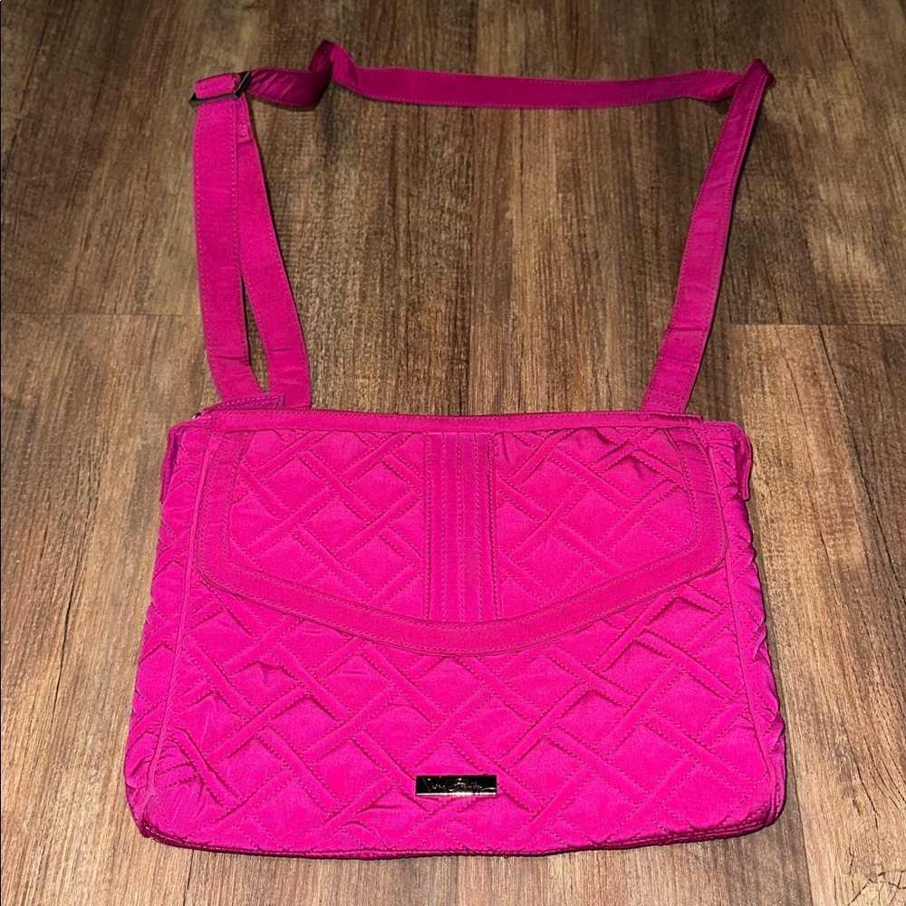 Vera Bradley Tablet Hipster in Canterberry Magenta